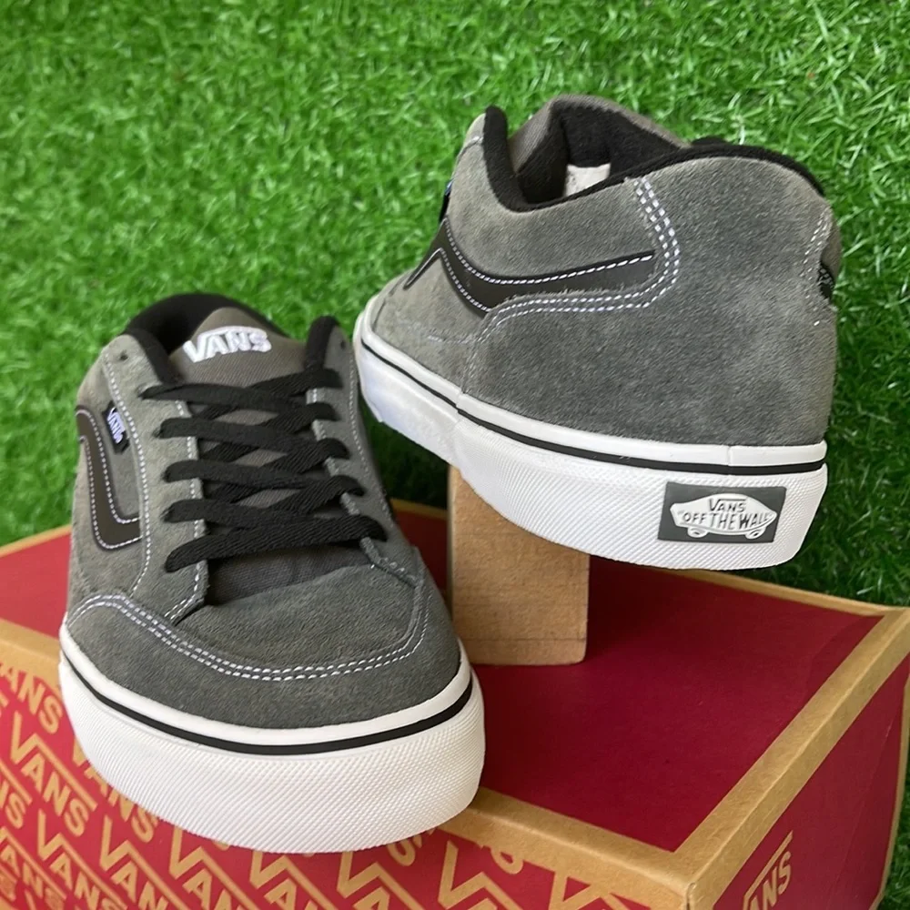 Vans Bearcat
Charcoal/White/Black
VN000DT2CWE Men’s sneakers - Picture 11 of 16